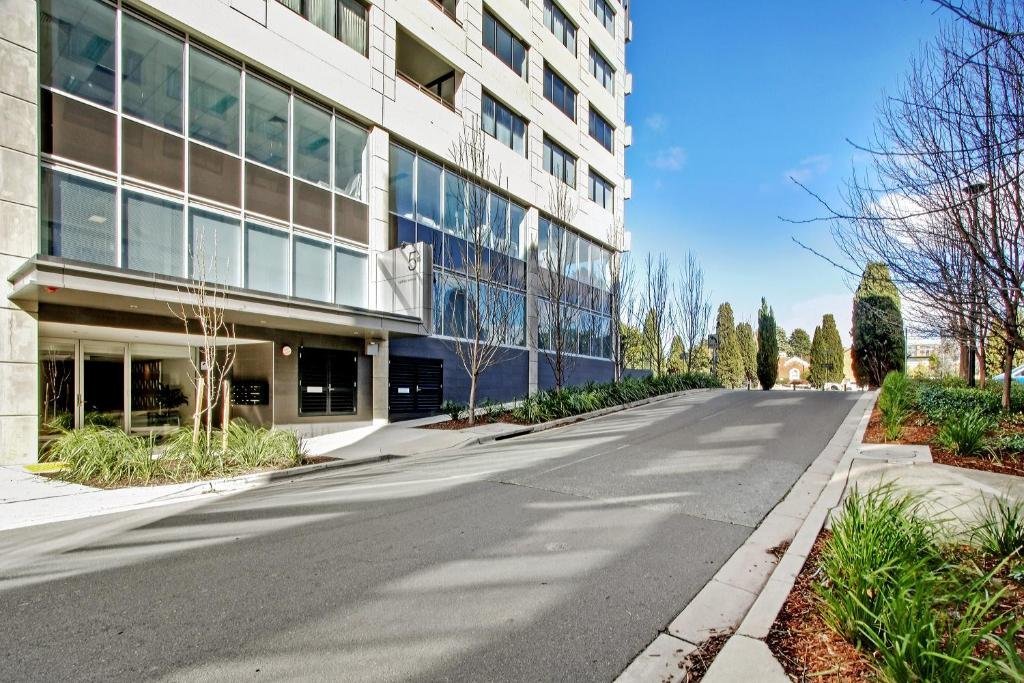accommodate canberra
