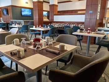 hilton garden inn chicago north shore evanston