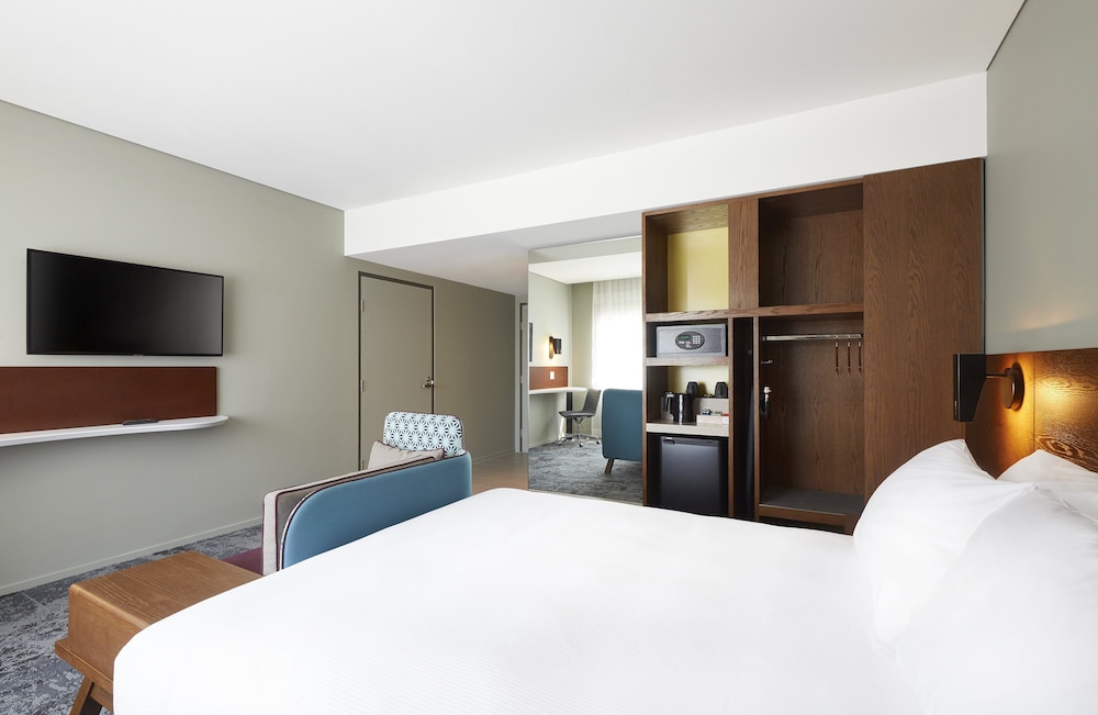 holiday inn express newcastle an ihg hotel