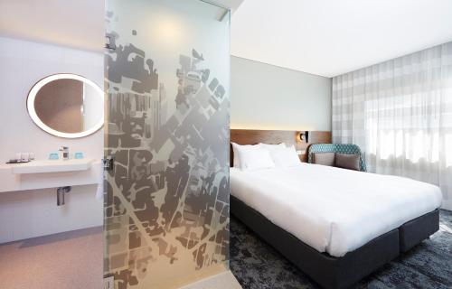 holiday inn express newcastle an ihg hotel