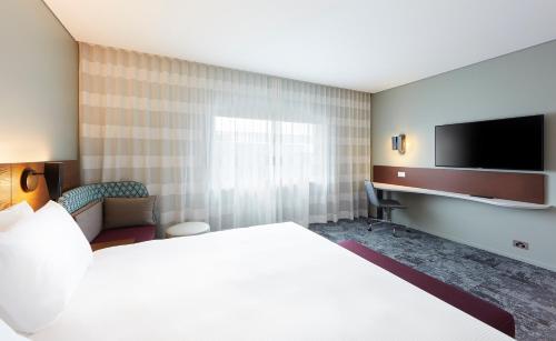 holiday inn express newcastle an ihg hotel