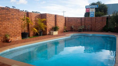 yambil inn motel