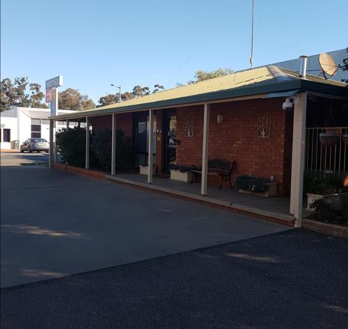 yambil inn motel