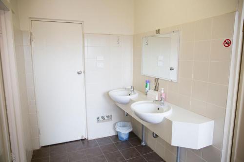 royal hotel wyong