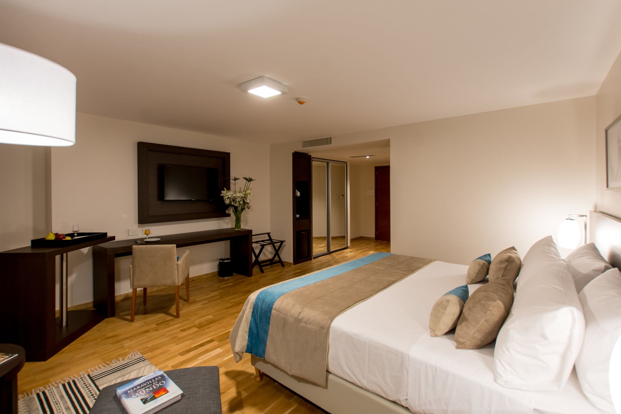 caseros 248 hotel