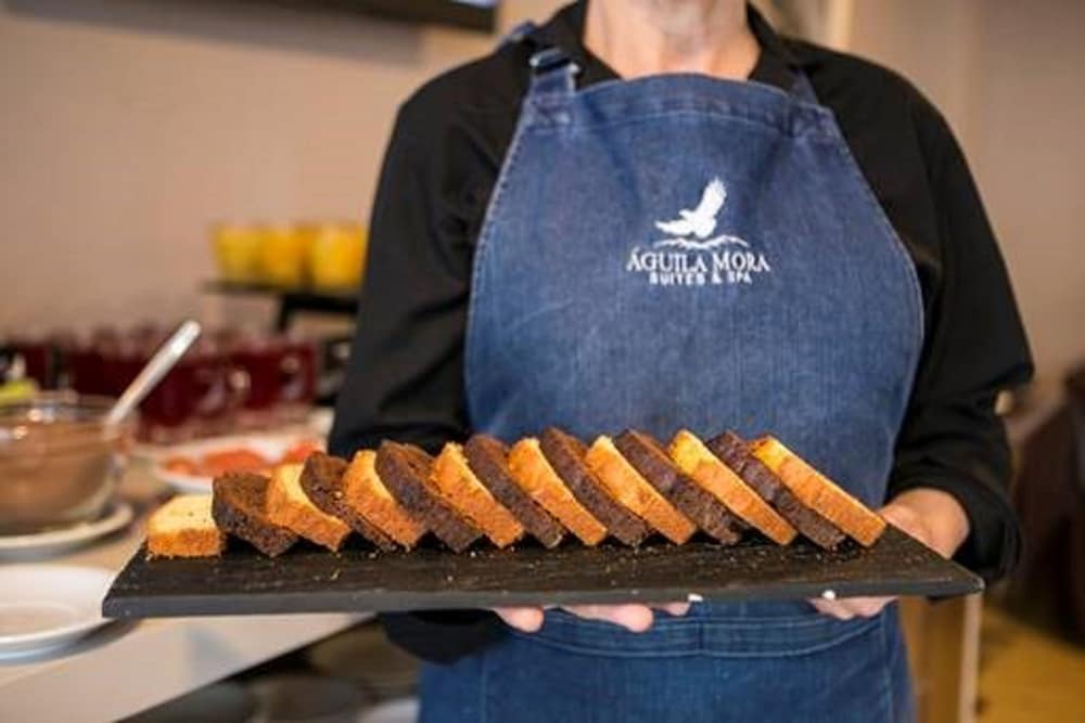 aguila mora suites and spa