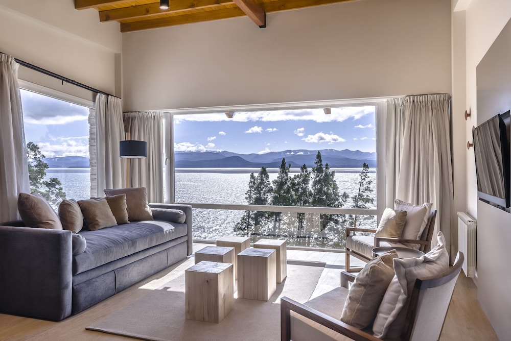 aguila mora suites and spa