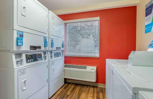 extended stay america suites evansville east