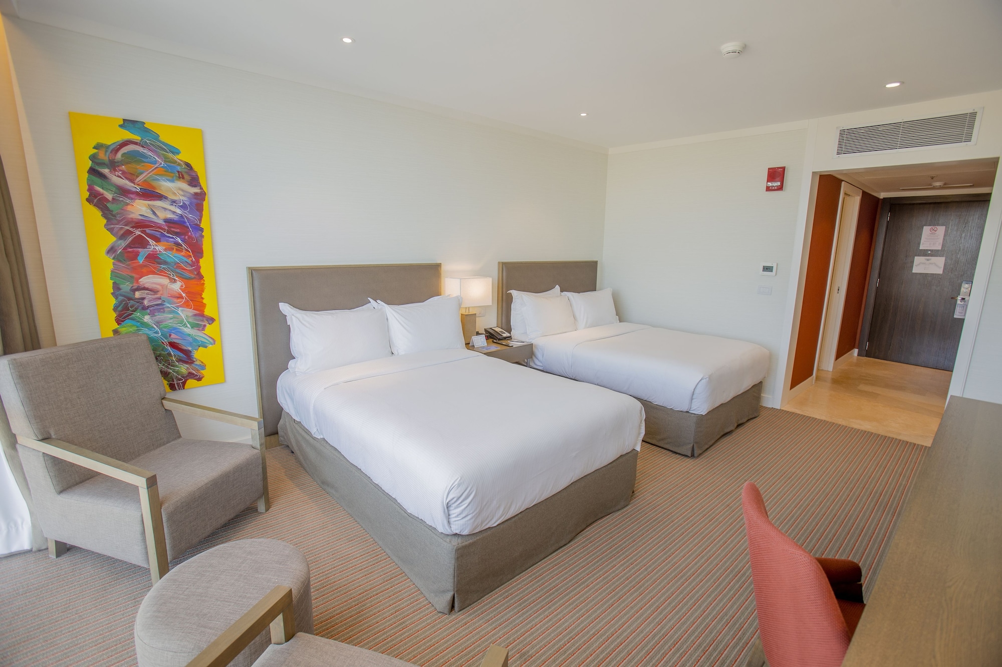 hilton pilar