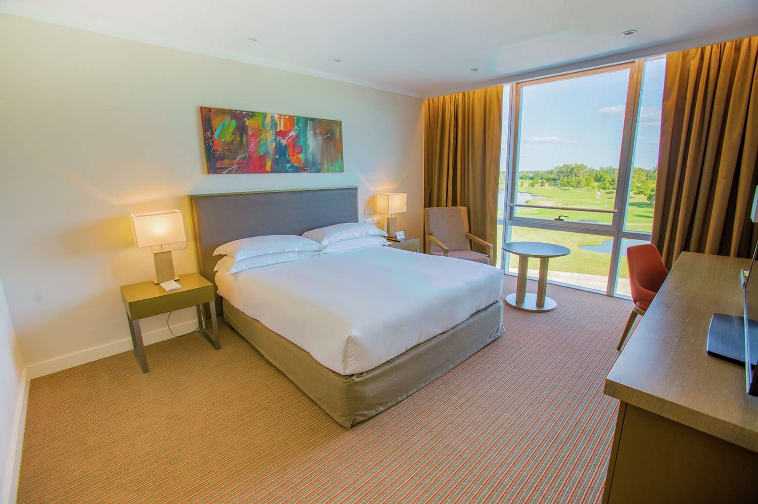 hilton pilar