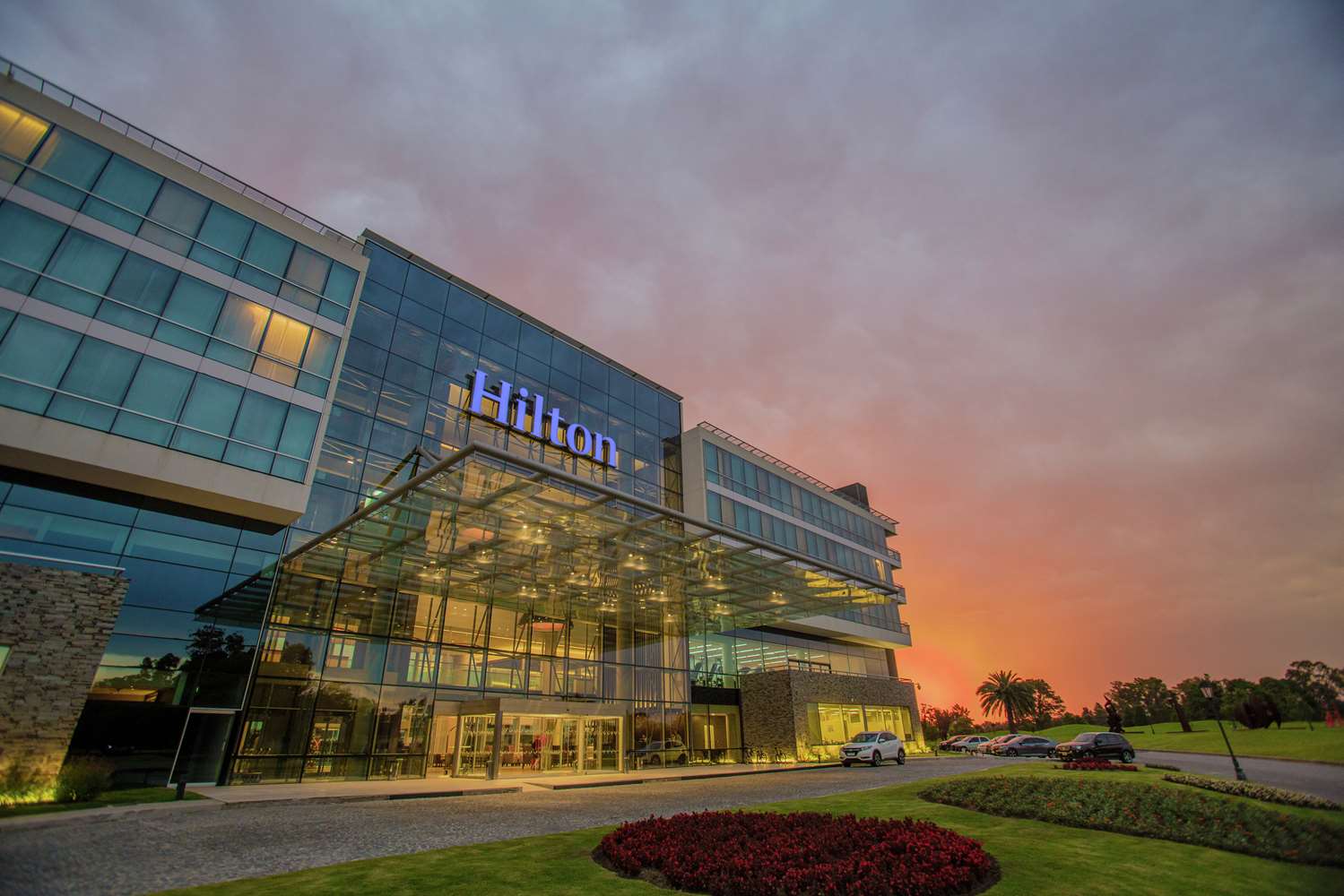 hilton pilar