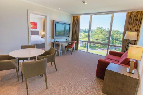 hilton pilar