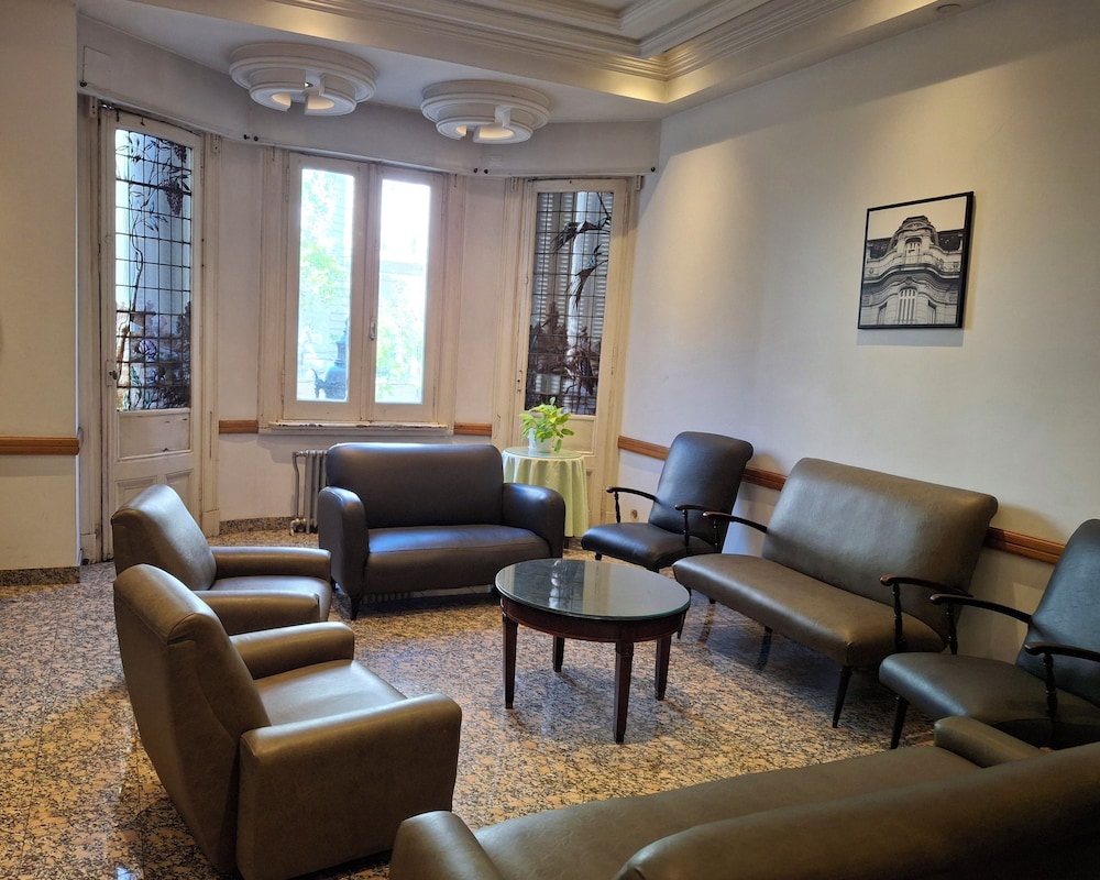 novel hotel