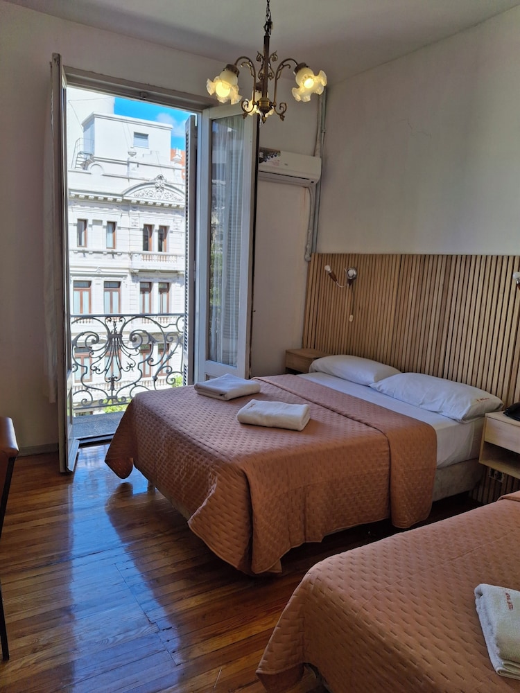 novel hotel
