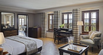 mountrace suites and spa