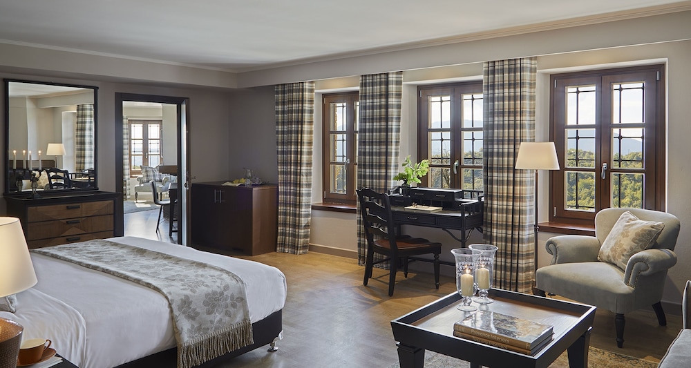mountrace suites and spa