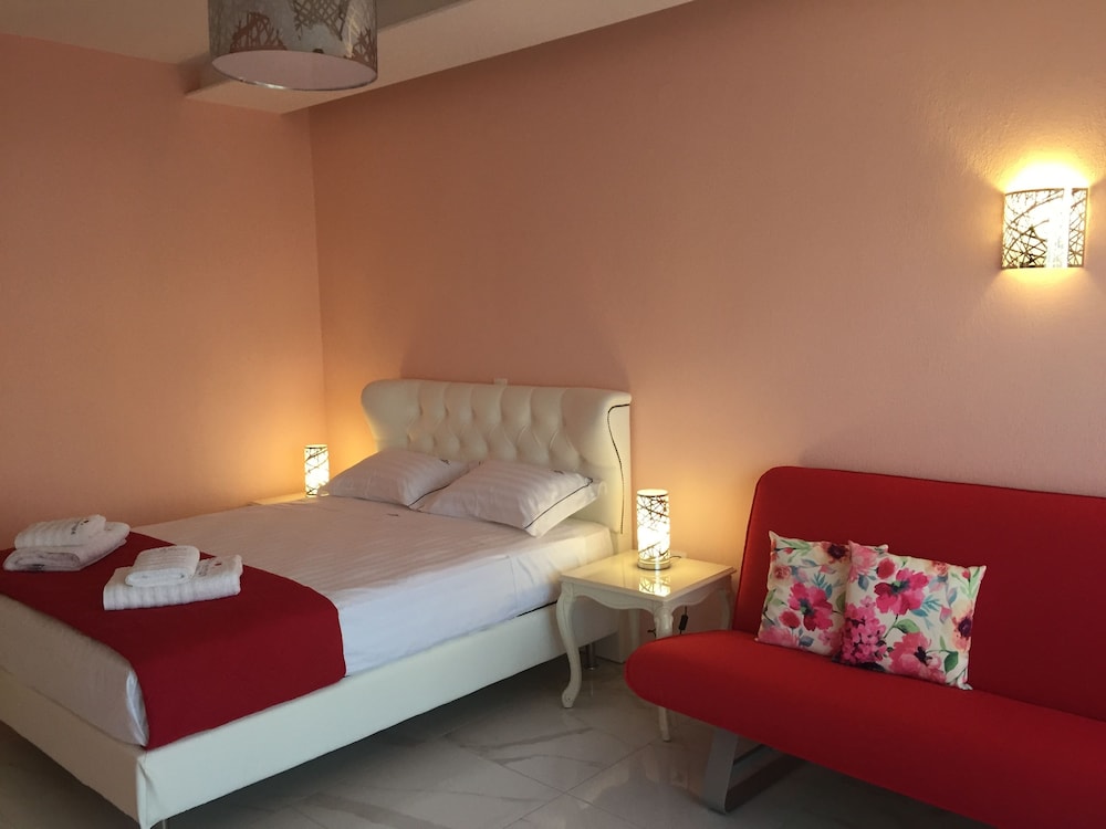 dream boutique apartments