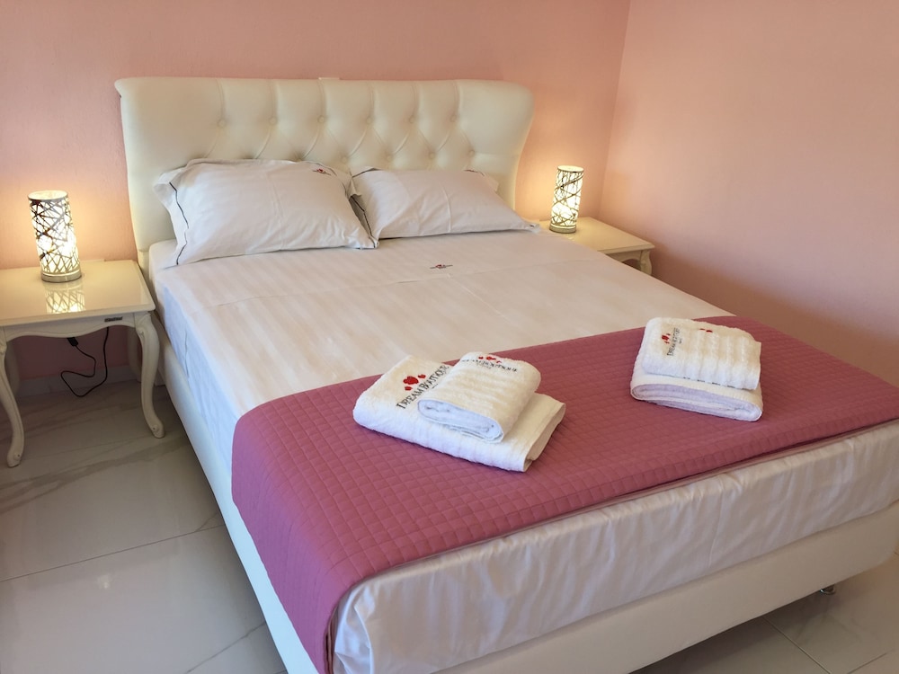 dream boutique apartments