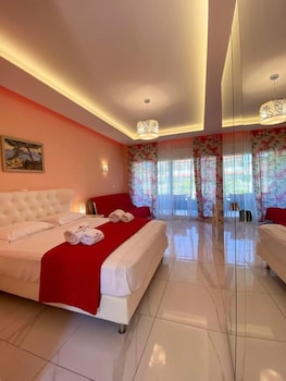 dream boutique apartments