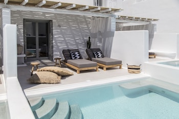 adorno beach hotel and suites