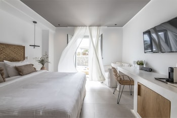 adorno beach hotel and suites