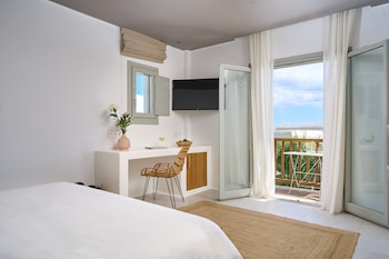 adorno beach hotel and suites