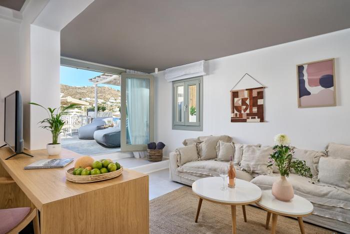 adorno beach hotel and suites