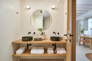 adorno beach hotel and suites