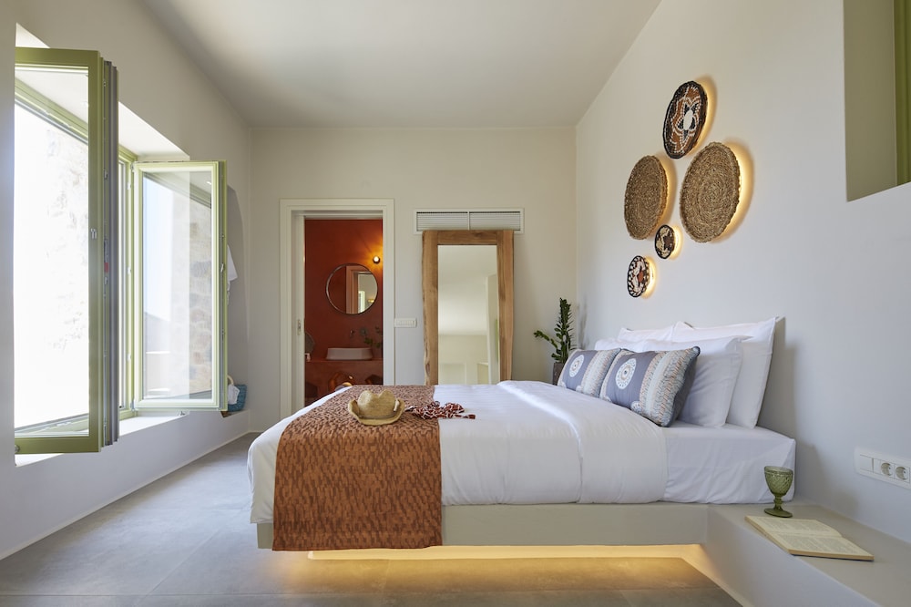 aeon suites adults only