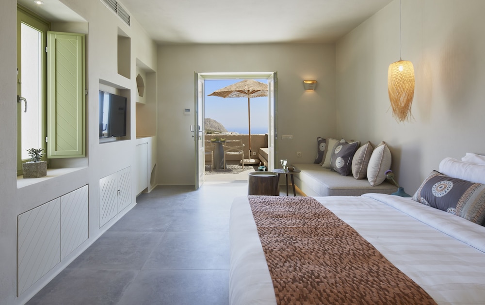 aeon suites adults only