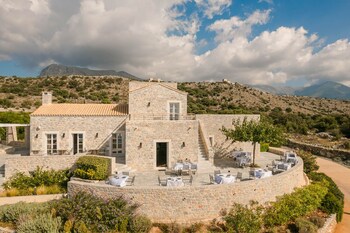 aria estate