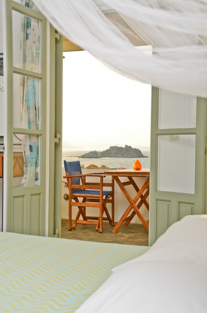 naxos