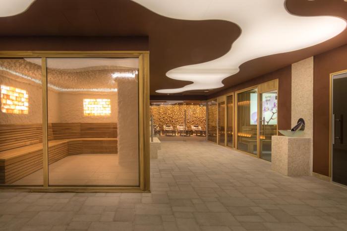 king maron wellness beach hotel