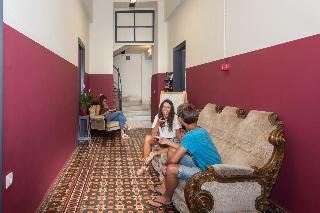 intra muros hostel