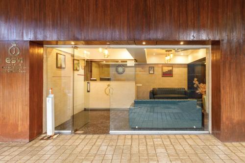 j hotel and banquets