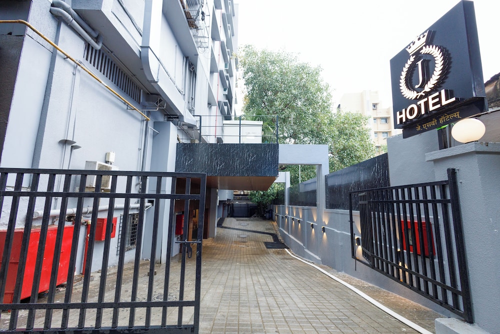 j hotel and banquets