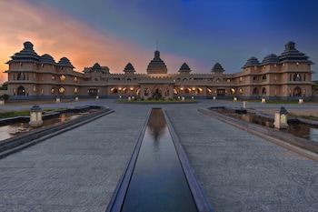 evolve back hampi