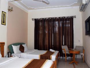 hotel maa trinayani palace