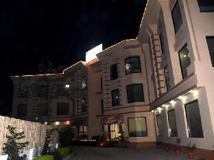 hotel maa trinayani palace