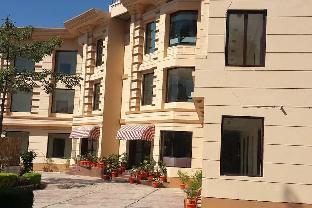 hotel maa trinayani palace