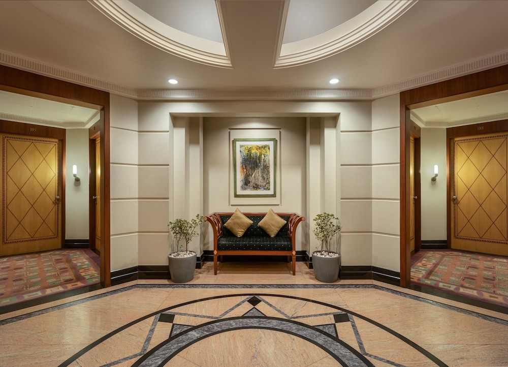 sarovar portico kalupur ahmedabad