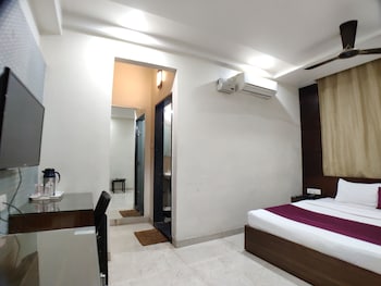 hotel tilak bhopal