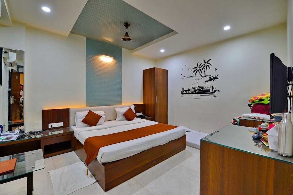 hotel tilak bhopal
