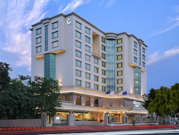 Fortune Landmark Ahmedabad,Ashram Road,4 star