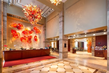 hilton lac leamy