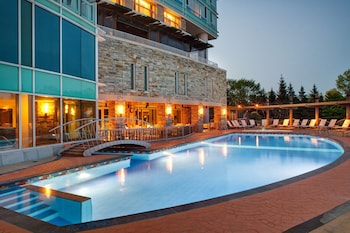 hilton lac leamy
