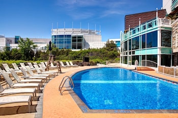 hilton lac leamy