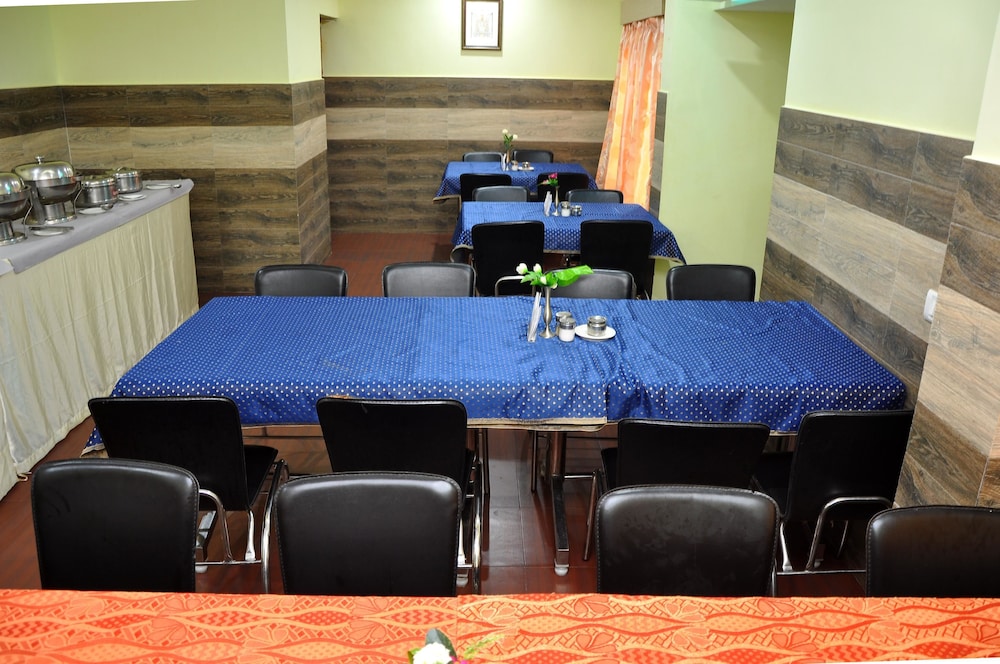 hotel aarem valley castle