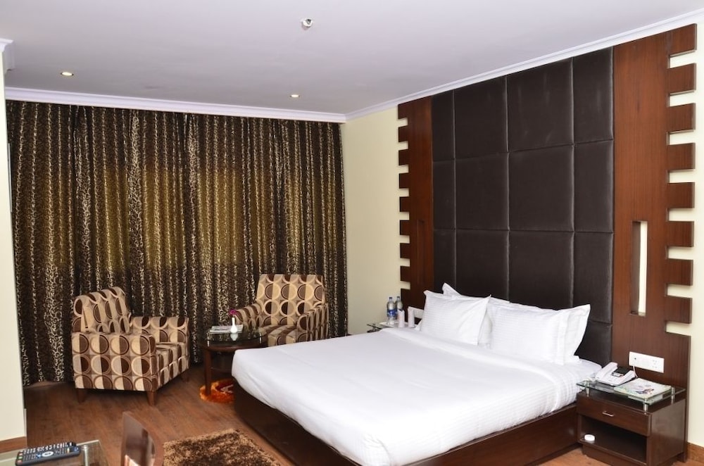 hotel ck international