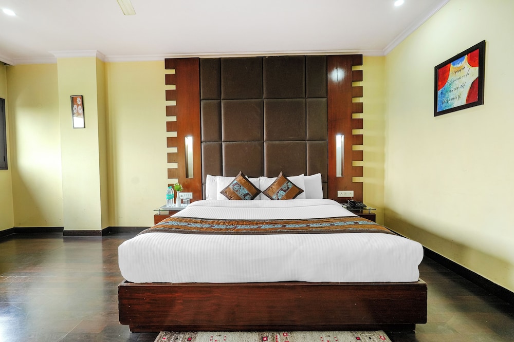 hotel ck international